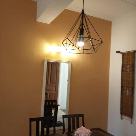 Jean Cleancomfy Apt Near Beach บาตูเฟอริงกี ภายนอก รูปภาพ