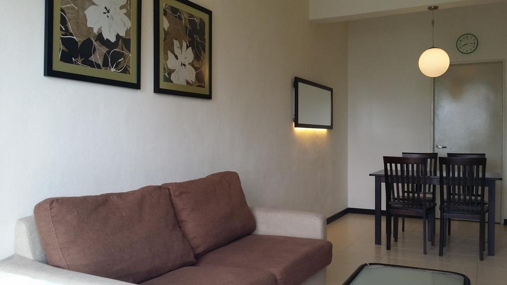 Jean Cleancomfy Apt Near Beach บาตูเฟอริงกี ห้อง รูปภาพ