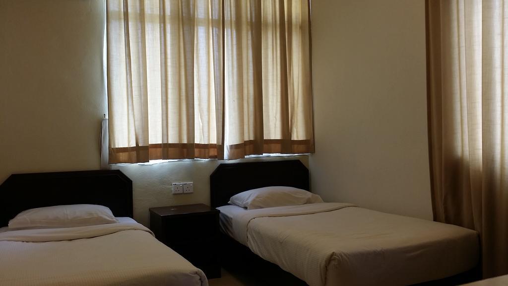 Jean Cleancomfy Apt Near Beach บาตูเฟอริงกี ห้อง รูปภาพ