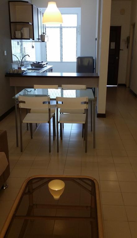 Jean Cleancomfy Apt Near Beach บาตูเฟอริงกี ห้อง รูปภาพ