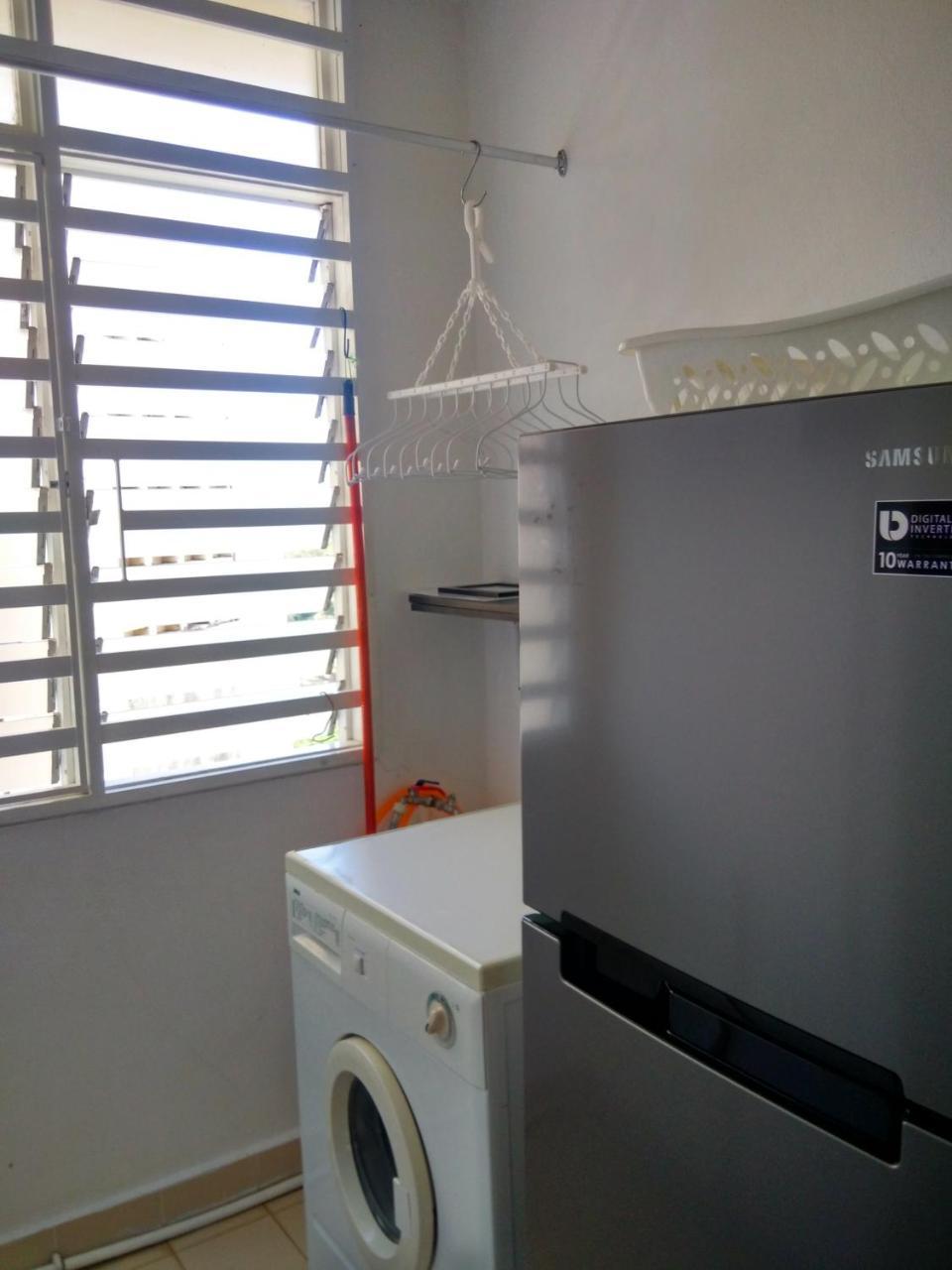 Jean Cleancomfy Apt Near Beach บาตูเฟอริงกี ภายนอก รูปภาพ
